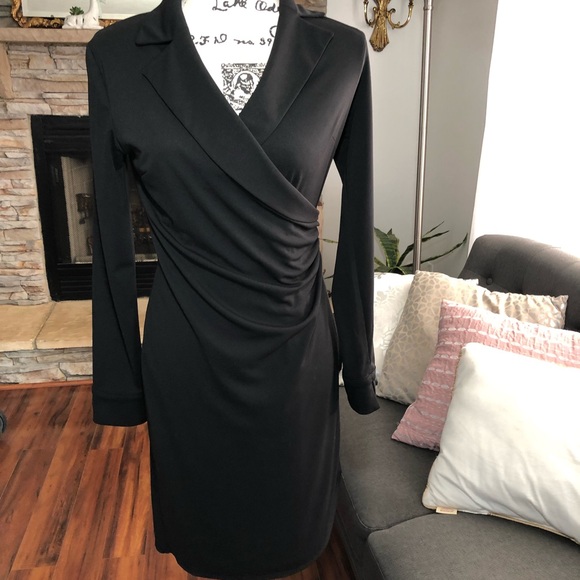 Express dress long sleeve. - Picture 3 of 6